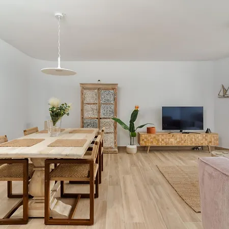 Luxury On The Beachfront Apartment Marbella